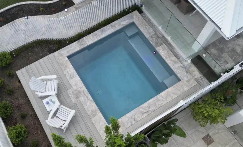The Platinum Plunge The Platinum Plunge swimming pool model